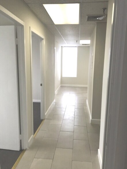 More Photos Of 22636 Glenn Dr, Sterling Medical For Lease