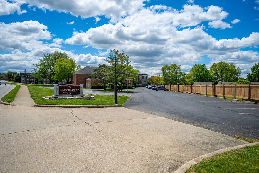 More Photos Of 2990 Bethel Rd, Columbus Funeral Home For Sale