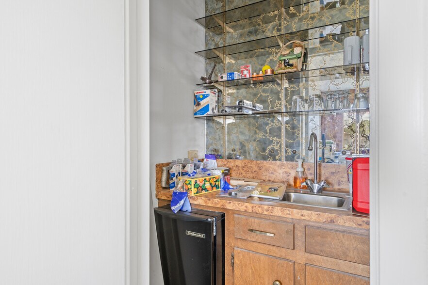 More Photos Of 6920 Winton St, Houston Land For Sale