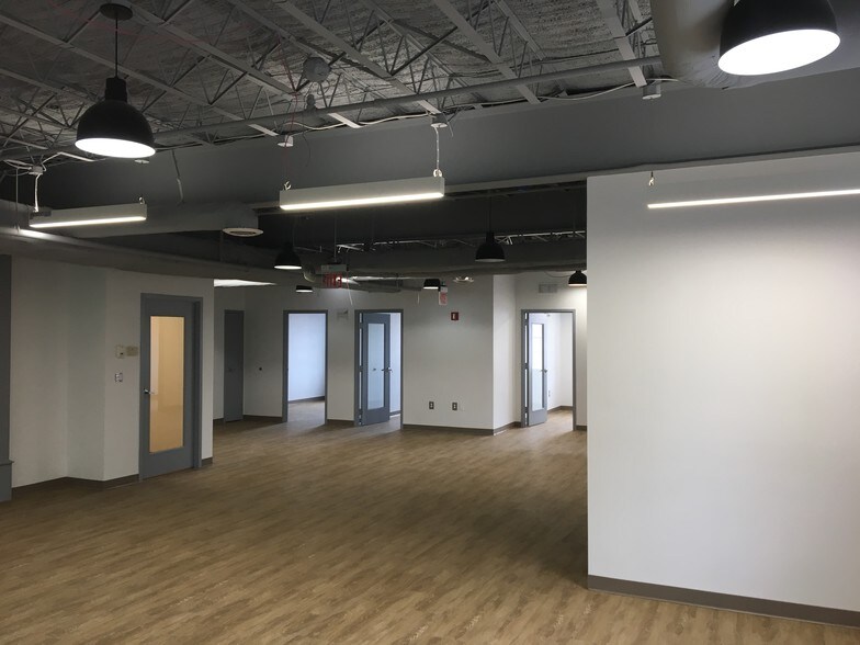 More Photos Of 119-125 N Washington St, Alexandria Loft Creative Space For Lease