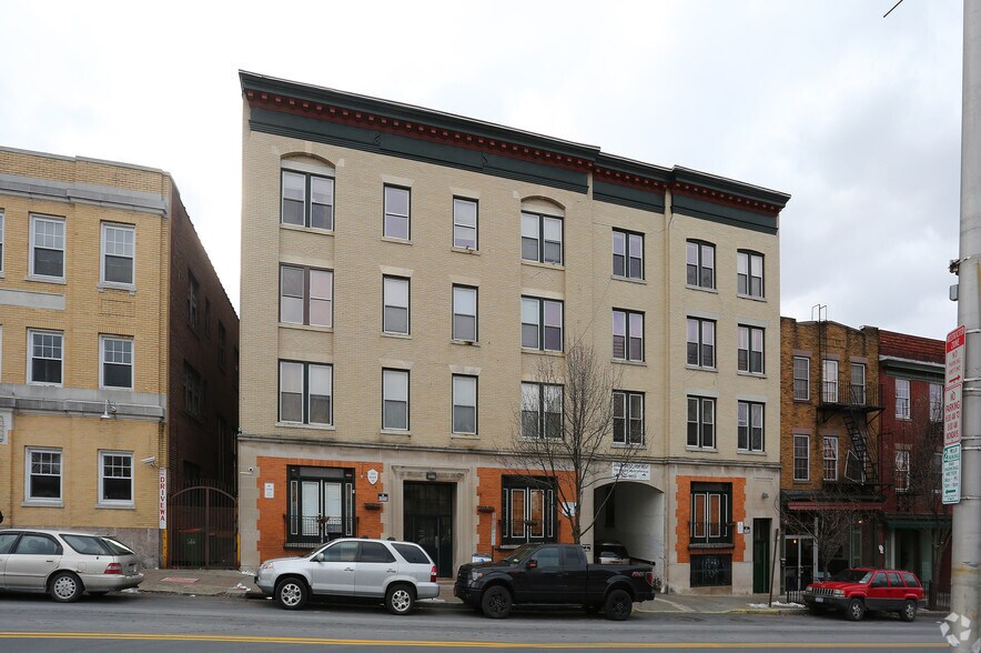 More Photos Of 208-210 Main St, Poughkeepsie Apartments For Sale