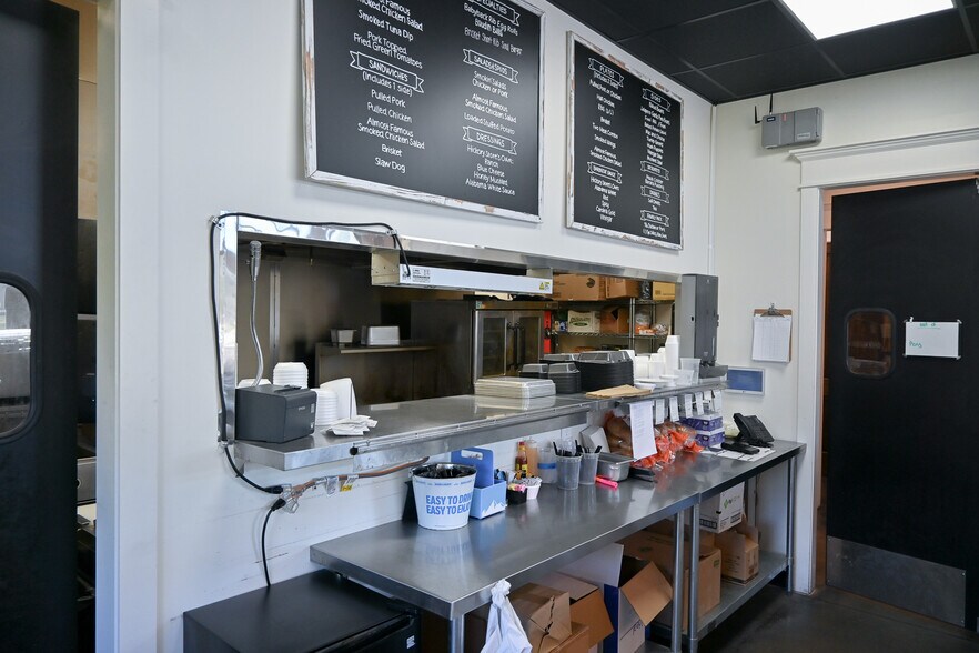 More Photos Of 1947 Blake Bottom Rd NW, Huntsville Restaurant For Sale