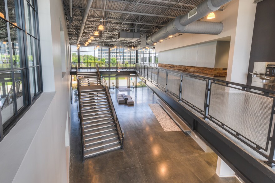 More Photos Of 7910 Microsoft Way, Charlotte Office For Sale
