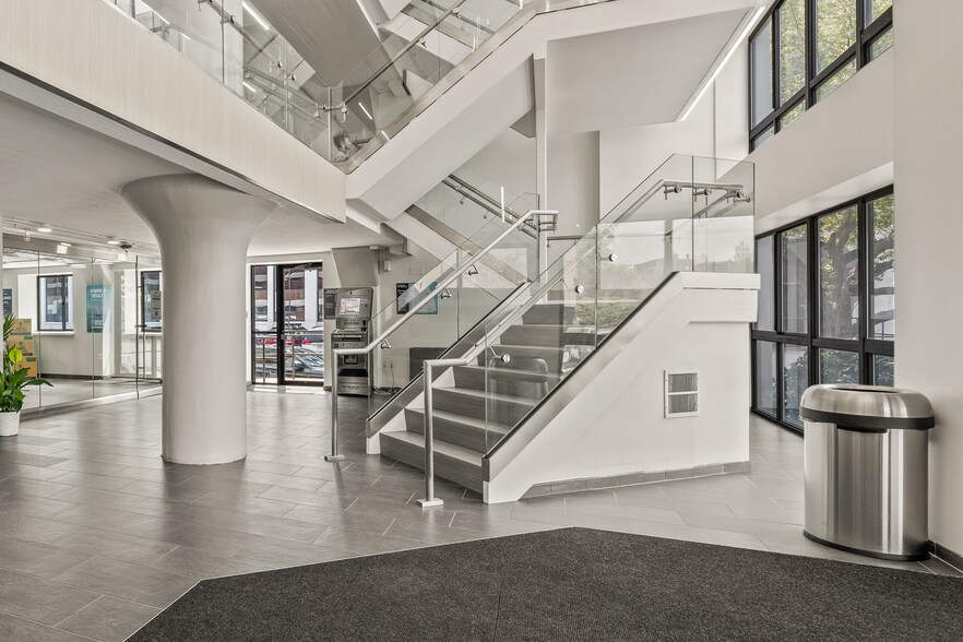 More Photos Of 27 Congress St, Salem Office For Lease