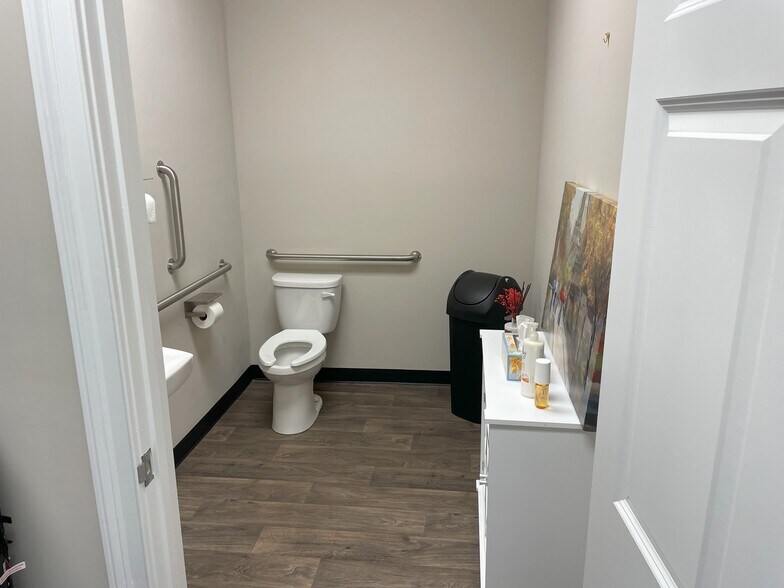 More Photos Of 107 Kilson Dr, Mooresville Office Residential For Sale