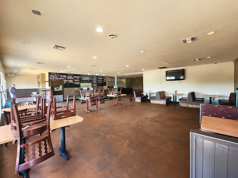 More Photos Of 1111 S Beeline Hwy, Payson Restaurant For Lease