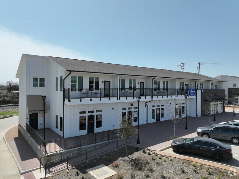 More Photos Of 300 E Front St, Arlington Hotel For Lease