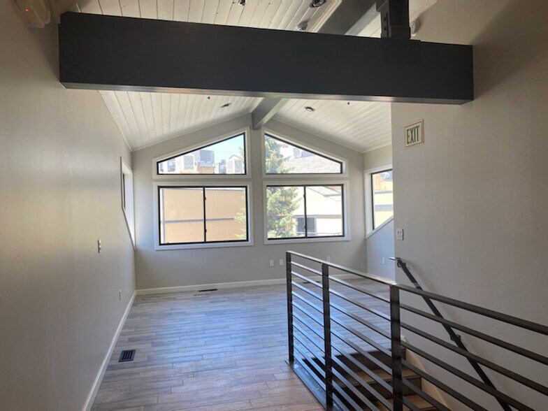 More Photos Of 1920 Prospector Ave, Park City Office For Sale