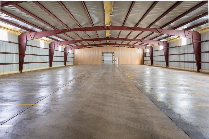 More Photos Of 4395 US Highway 60, Hereford Contractor Storage Yard For Sale