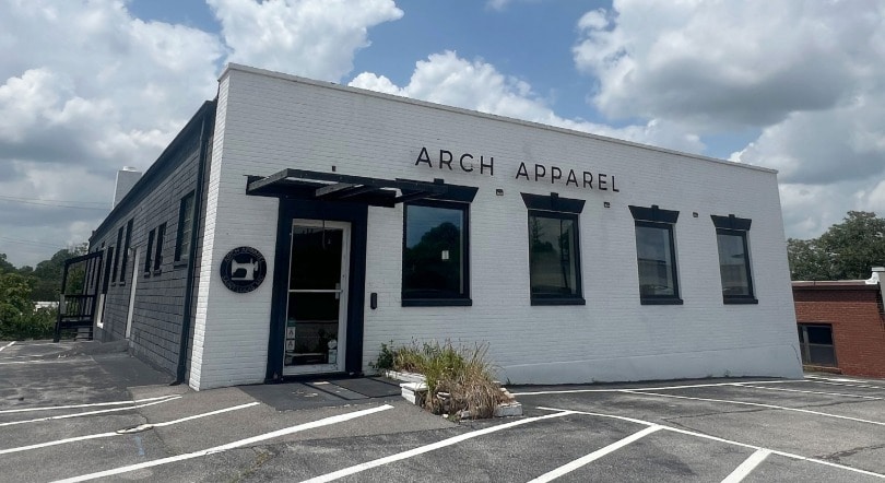 Primary Photo Of 2335 S Hanley Rd, Brentwood Freestanding For Lease