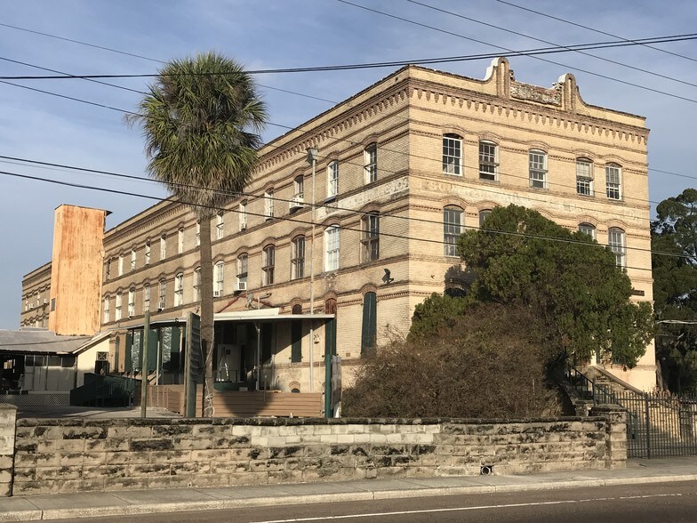 More Photos Of 1906 N Armenia Ave, Tampa Loft Creative Space For Lease