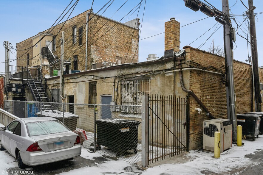 More Photos Of 1956 W Armitage Ave, Chicago Storefront Retail Residential For Sale