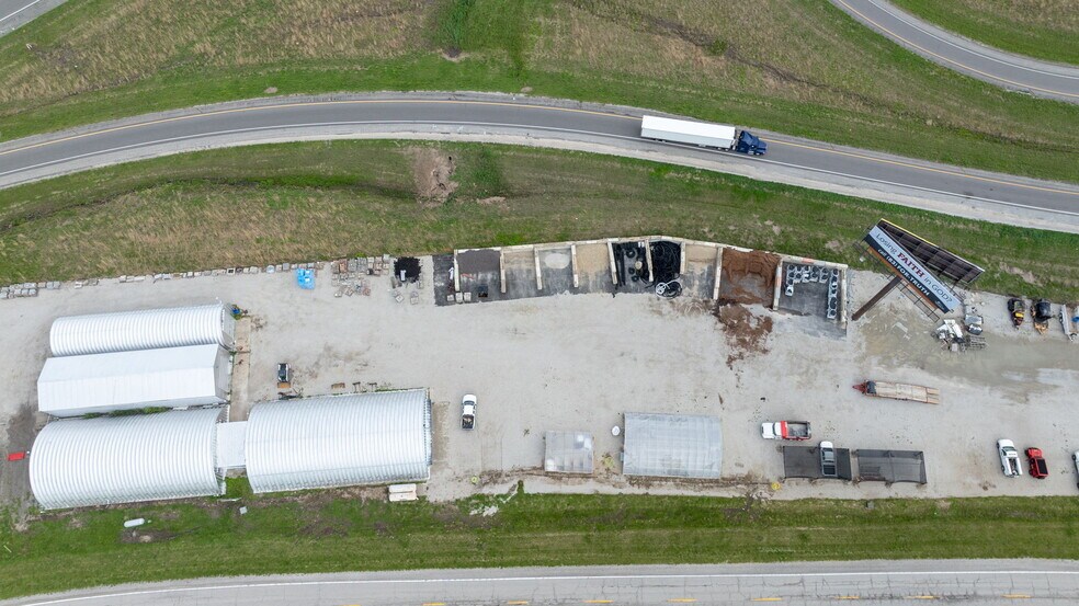 More Photos Of 31000 W Frontage Rd, Farmersville Warehouse For Sale