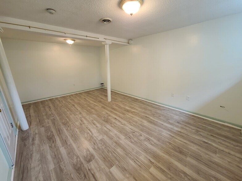 More Photos Of 131 Main St, Hatfield Loft Creative Space For Lease
