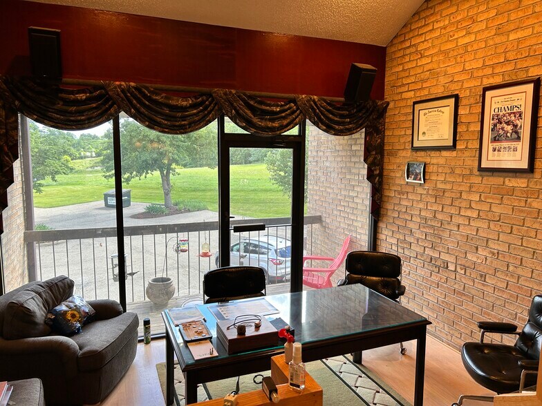More Photos Of 5771 Mayfair Rd, North Canton Office Residential For Lease
