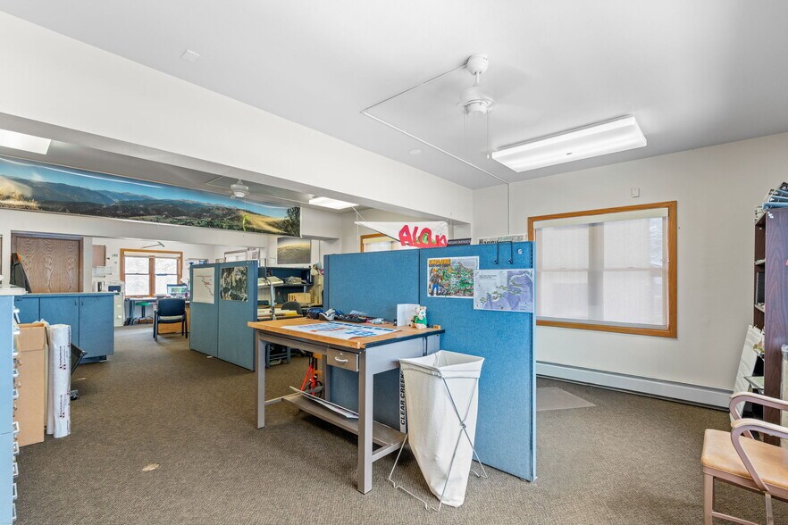 More Photos Of 1111 Rose St, Georgetown Office For Sale