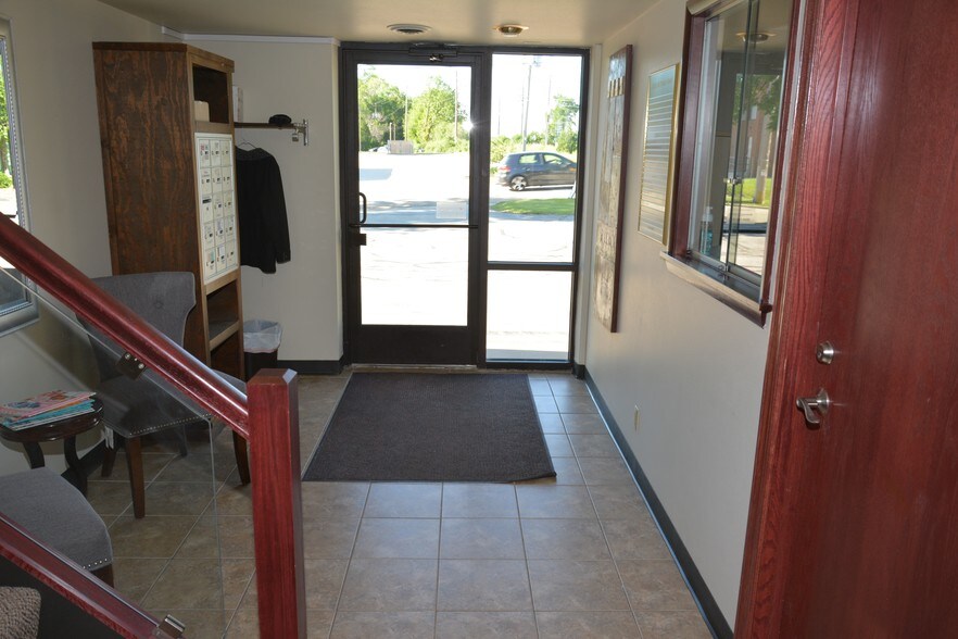 More Photos Of 10855 W Potter Rd, Milwaukee Office For Lease