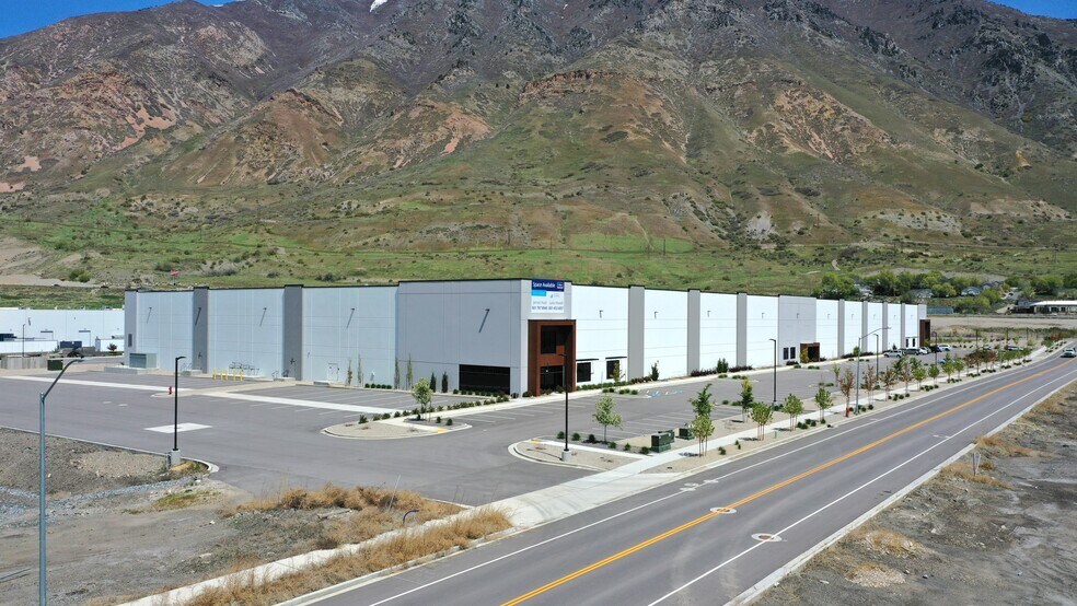 More Photos Of 3752 S Sierra Vista Way, Provo Warehouse For Lease