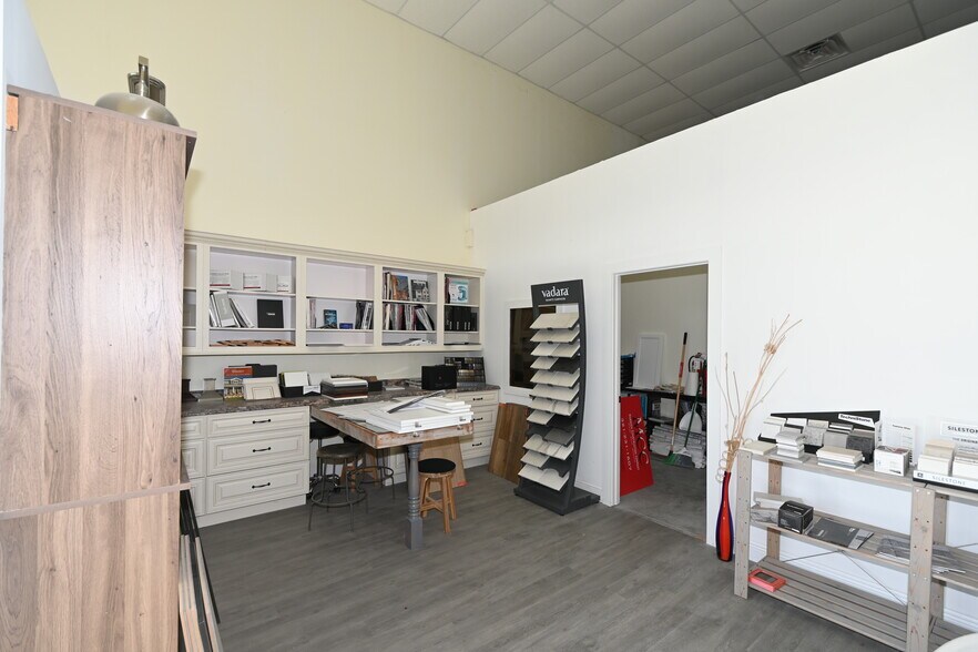 More Photos Of 700 North St, Fern Park Freestanding For Lease