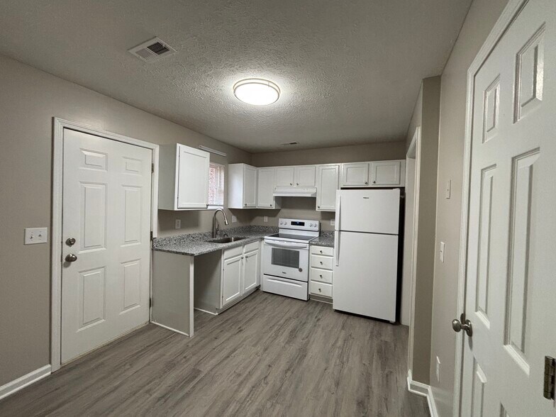 More Photos Of 209 Cemetary Ln, Jonesborough Apartments For Sale