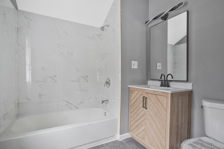 More Photos Of 14943 York Rd, Sparks Glencoe Specialty For Sale