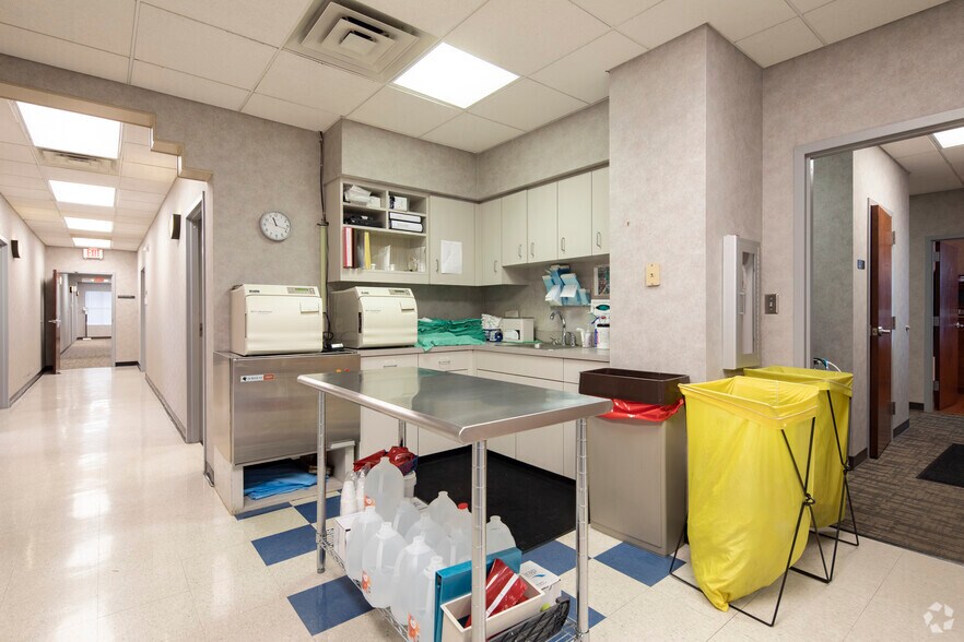 More Photos Of 1500 19th St S, Birmingham Medical For Sale