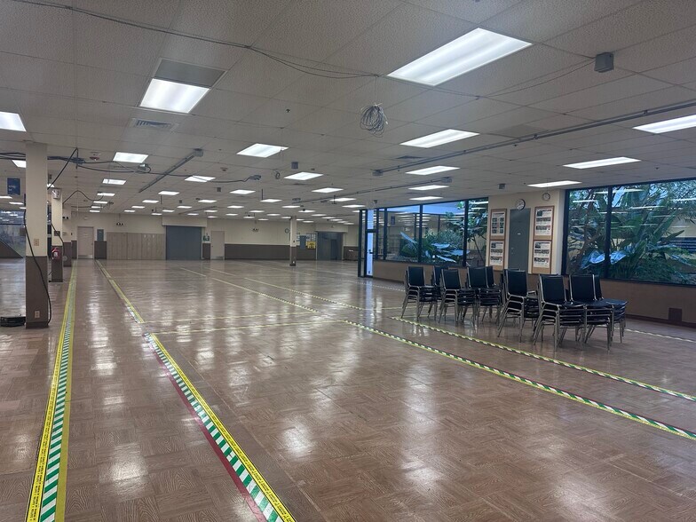 More Photos Of 1 Redcom Ctr, Victor Medical For Sale