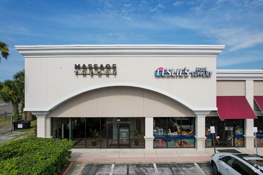 More Photos Of 924-940 3rd St N, Jacksonville Beach Unknown For Lease