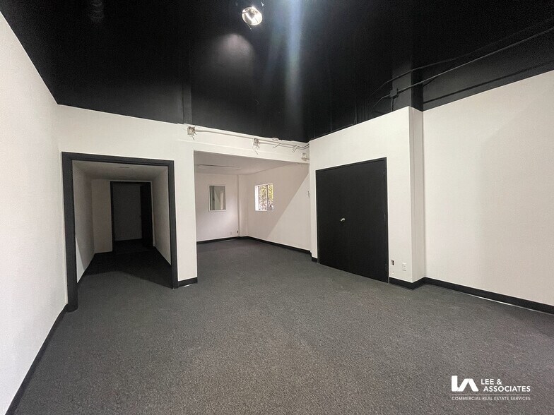 More Photos Of 2659-2661 Junipero Ave, Signal Hill Warehouse For Lease