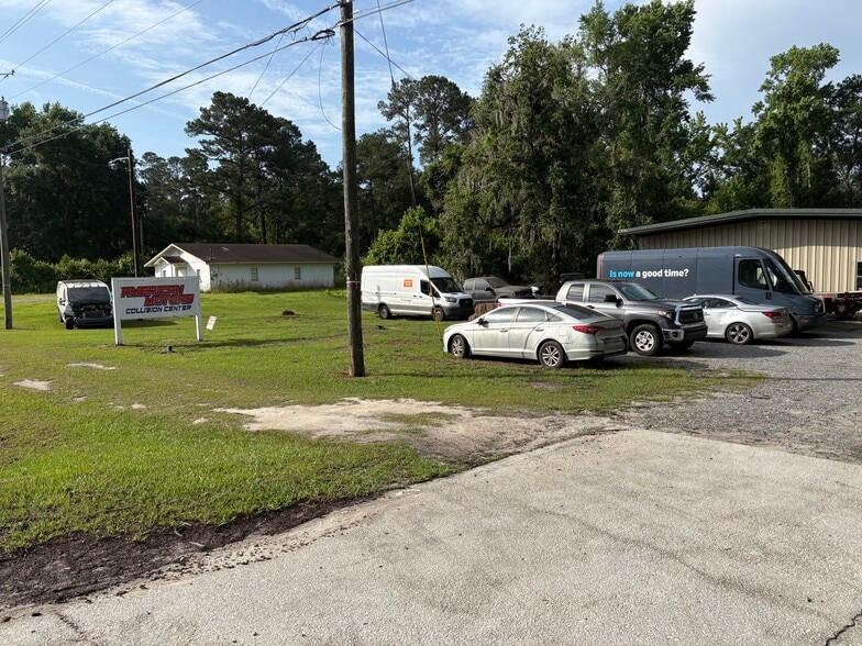 More Photos Of 2680 US Highway 80, Bloomingdale General Retail For Sale