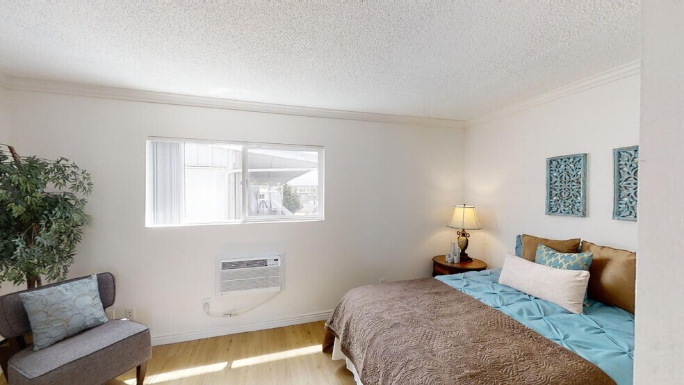 More Photos Of 3455 Del Rey St, San Diego Apartments For Sale