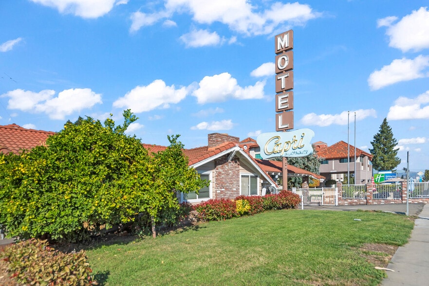 More Photos Of 2465 El Camino Real, Santa Clara Hotel For Sale