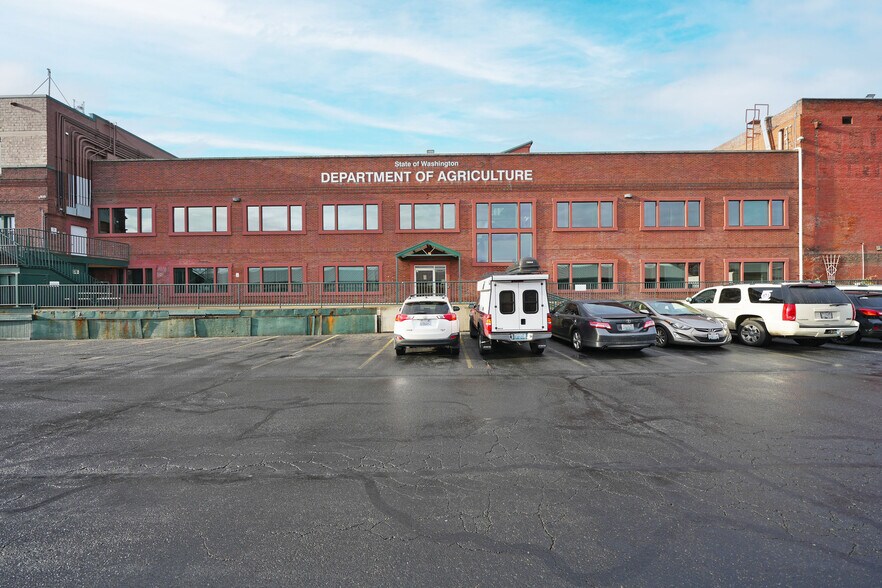 More Photos Of 21 N 1st Ave, Yakima Office For Sale