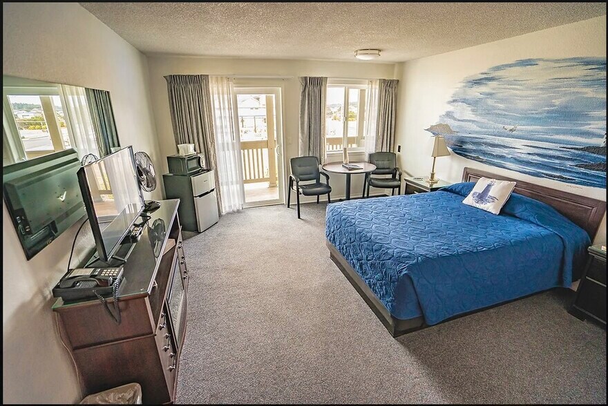 More Photos Of 460 Highway 101, Bandon Hotel For Sale