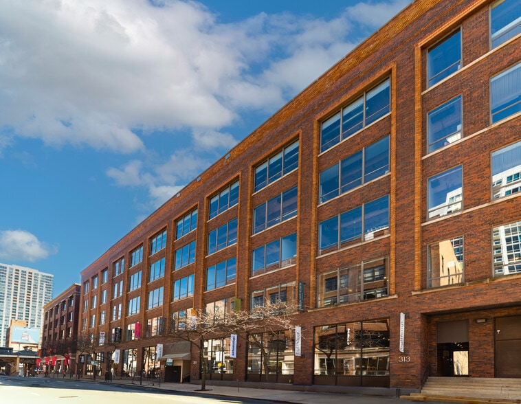 Primary Photo Of 311 W Superior St, Chicago Loft Creative Space For Lease