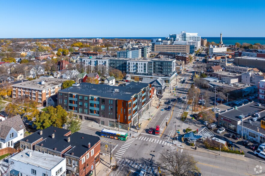 More Photos Of 2310 N Oakland Ave, Milwaukee Apartments For Lease