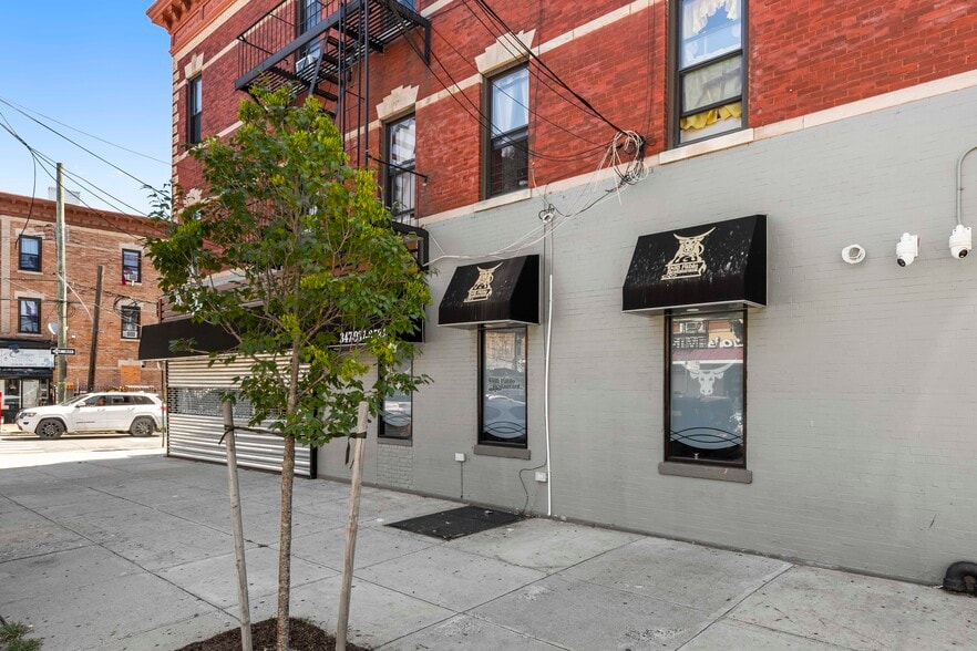 More Photos Of 342 Ridgewood Ave, Brooklyn Apartments For Lease