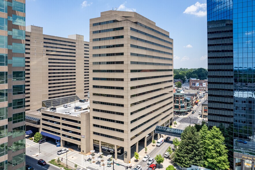 Primary Photo Of 333 W Vine St, Lexington Office For Lease