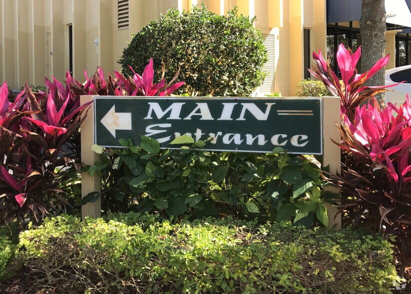 More Photos Of 1700 NW 66th Ave, Plantation Office For Lease