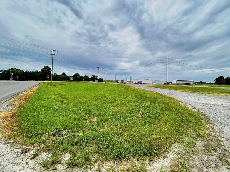 More Photos Of 120 W Peak Blvd, Muskogee Freestanding For Sale