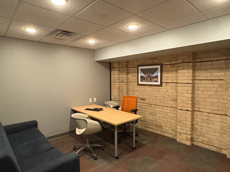 More Photos Of 2 W 1st St, Duluth Storefront For Sale