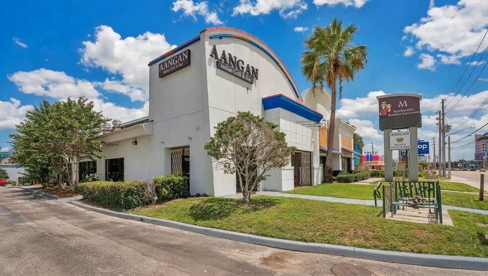 Primary Photo Of 7653 International Dr, Orlando Freestanding For Lease