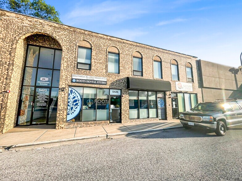 Primary Photo Of 5423-5429 W 95th St, Oak Lawn Storefront Retail Office For Lease