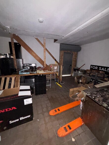 More Photos Of 975 Broadway St, Buffalo General Retail For Sale