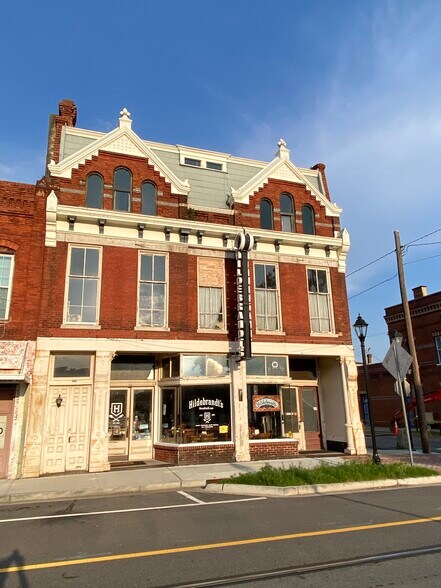 Primary Photo Of 226 6th St, Augusta Freestanding For Sale