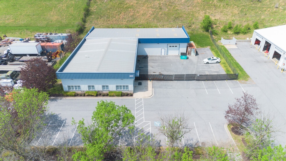 More Photos Of 1008 Rising Ridge Rd, Mount Airy Warehouse For Lease