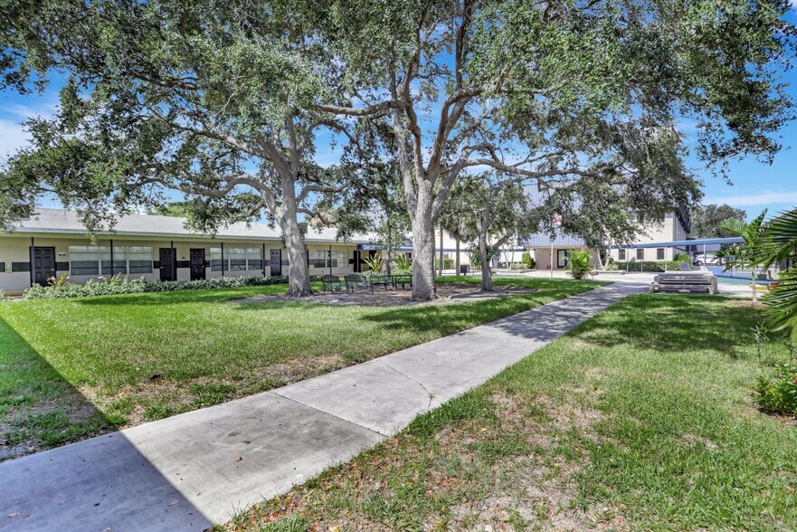 More Photos Of 959 SE 6th Ave, Deerfield Beach Schools For Sale