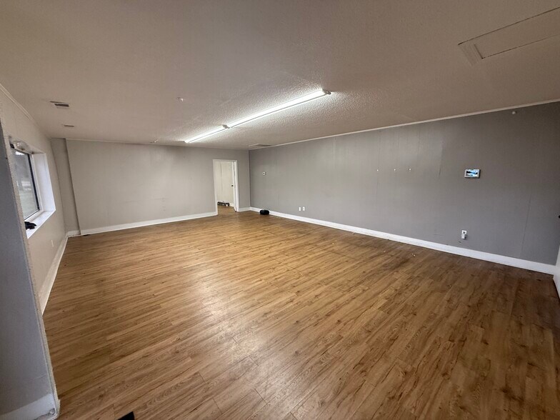 More Photos Of 4099 State Highway 20, Trinity Industrial For Lease