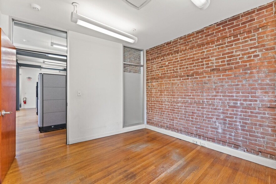 More Photos Of 953 Washington Blvd, Stamford Storefront Retail Office For Lease