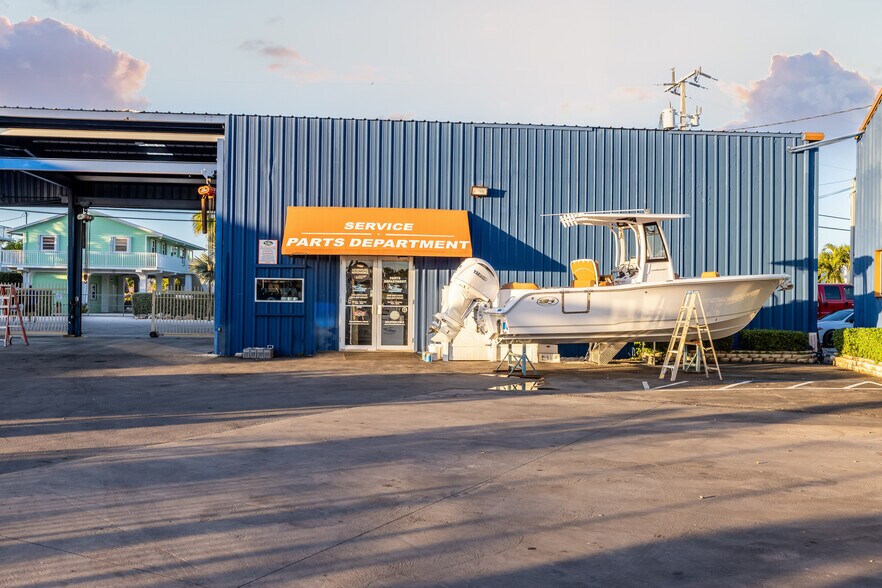 More Photos Of 90400 Overseas Hwy, Tavernier Marina For Sale